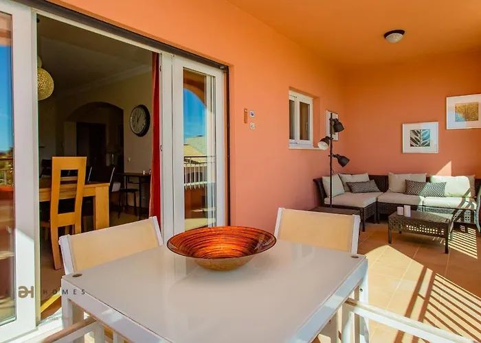 Lägenhet Greice Homes-luxury 2 Bed En-suite South Facing & Golf View