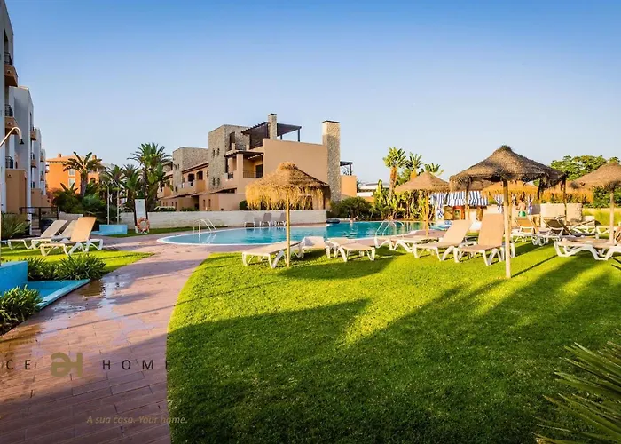 Lägenhet Greice Homes-luxury 2 Bed En-suite South Facing & Golf View *