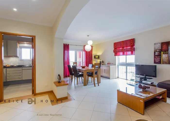 Lejlighed Greice Homes-luxury 2 Bed En-suite South Facing & Golf View *