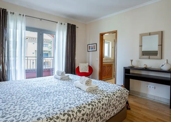 Greice Homes-luxury 2 Bed En-suite South Facing & Golf View Lägenhet *