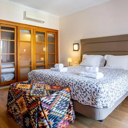 Greice Homes-luxury 2 Bed En-suite South Facing & Golf View