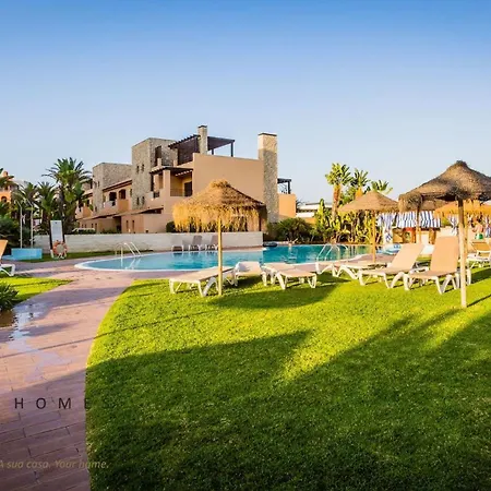 Apartment Greice Homes-luxury 2 Bed En-suite South Facing & Golf View *