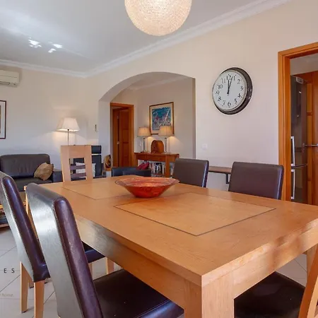 Greice Homes-luxury 2 Bed En-suite South Facing & Golf View *