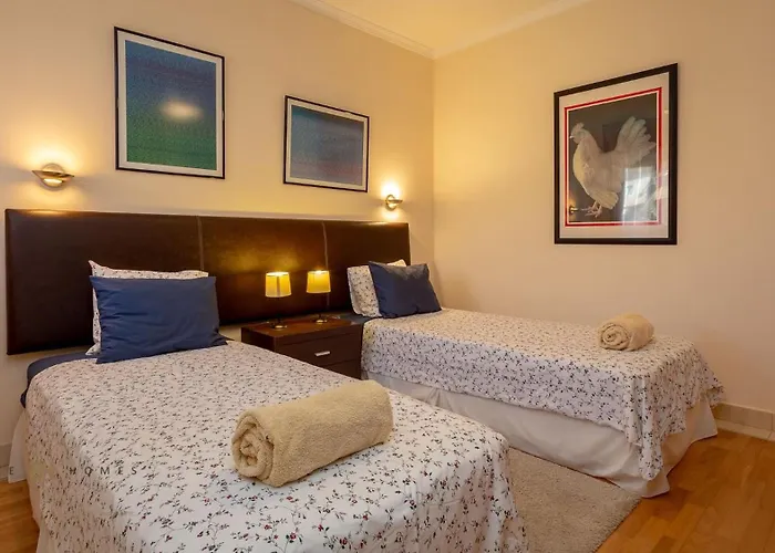 Greice Homes-luxury 2 Bed En-suite South Facing & Golf View 奎特里拉